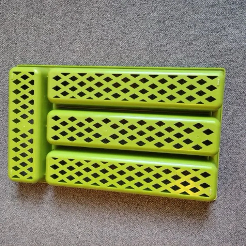 Vtg Plastic Utensil Drawer Organizer Silverware Holder Lattice Avocado Green